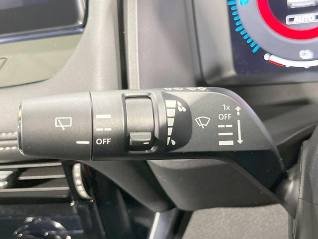 エクストレイル Ｘ　ｅ－４ＯＲＣＥ　４ＷＤ　プロパイロット　純正１２．３インチナビ　禁煙車　全周囲カメラ　レーダークルーズ　ＥＴＣ　Ｂｌｕｅｔｏｏｔｈ　ドライブレコーダー　ＡＣ１００Ｖ電源　前席シートヒーター（45枚目）