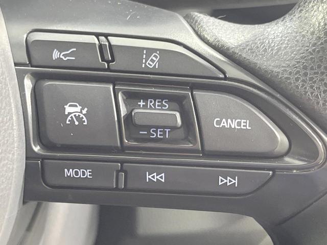 ヤリス Ｘ　４ＷＤ　寒冷地仕様　ＳＤナビ　セーフティセンス　レーダークルーズコントロール　バックカメラ　禁煙車　ＥＴＣ　ｂｌｕｅｔｏｏｔｈ接続　横滑り防止機能　盗難防止システム　プライバシーガラス（6枚目）