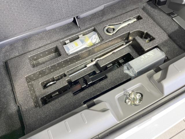 タフト Ｇターボ　クロムベンチャー　４ＷＤ　ガラスルーフ　スマートアシスト　８Ｖ型ナビゲーション　パノラマモニター　禁煙車　ドライブレコーダー　ＥＴＣ　純正革巻きステアリング　ＬＥＤヘッドライト　純正１５インチアルミホイール（59枚目）