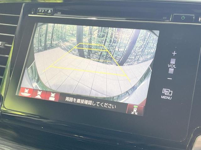 オデッセイ アブソルート・ＥＸ　両側電動ドア　純正ＳＤナビ　後席モニター　シティブレーキアクティブシステム　禁煙車　運転席パワーシート　スマートキー　ＬＥＤヘッド　リアオートエアコン　ビルトインＥＴＣ　クルーズコントロール（5枚目）