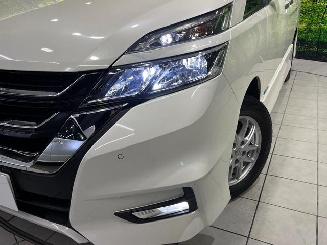 セレナ ハイウェイスター　４ＷＤ　電動スライドドア　純正ＳＤナビ　後席モニター　全周囲カメラ　エマージェンシーブレーキ　プロパイロット　禁煙車　コーナーセンサー　スマートキー　ＬＥＤヘッド　ビルトインＥＴＣ　車線逸脱警報（13枚目）
