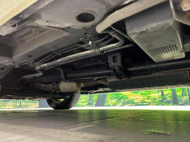 セレナ ハイウェイスター　４ＷＤ　電動スライドドア　純正ＳＤナビ　後席モニター　全周囲カメラ　エマージェンシーブレーキ　プロパイロット　禁煙車　コーナーセンサー　スマートキー　ＬＥＤヘッド　ビルトインＥＴＣ　車線逸脱警報（22枚目）