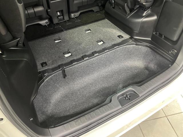 セレナ ハイウェイスター　４ＷＤ　電動スライドドア　純正ＳＤナビ　後席モニター　全周囲カメラ　エマージェンシーブレーキ　プロパイロット　禁煙車　コーナーセンサー　スマートキー　ＬＥＤヘッド　ビルトインＥＴＣ　車線逸脱警報（56枚目）