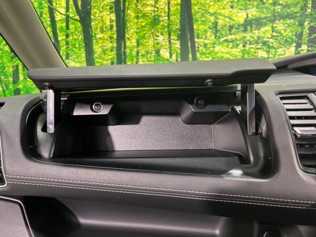 セレナ ハイウェイスター　４ＷＤ　電動スライドドア　純正ＳＤナビ　後席モニター　全周囲カメラ　エマージェンシーブレーキ　プロパイロット　禁煙車　コーナーセンサー　スマートキー　ＬＥＤヘッド　ビルトインＥＴＣ　車線逸脱警報（63枚目）
