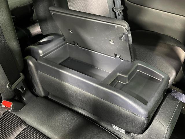 セレナ ハイウェイスター　４ＷＤ　電動スライドドア　純正ＳＤナビ　後席モニター　全周囲カメラ　エマージェンシーブレーキ　プロパイロット　禁煙車　コーナーセンサー　スマートキー　ＬＥＤヘッド　ビルトインＥＴＣ　車線逸脱警報（68枚目）