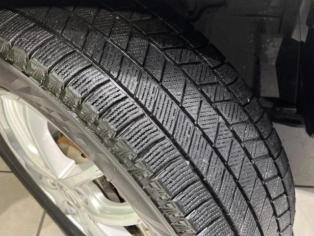 セレナ ハイウェイスター　４ＷＤ　電動スライドドア　純正ＳＤナビ　後席モニター　全周囲カメラ　エマージェンシーブレーキ　プロパイロット　禁煙車　コーナーセンサー　スマートキー　ＬＥＤヘッド　ビルトインＥＴＣ　車線逸脱警報（71枚目）