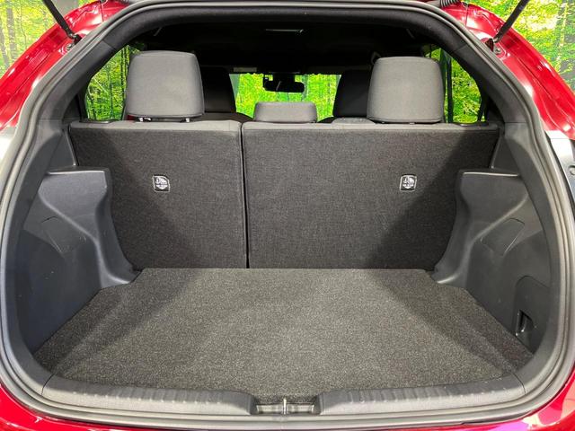 ヤリス ハイブリッドＺ　４ＷＤ　純正８型ディスプレイオーディオ　全周囲カメラ　寒冷地仕様　セーフティセンス　レーダークルーズ　禁煙車　シートヒーター　ドラレコ　コーナーセンサー　スマートキー　ＬＥＤヘッド　ＥＴＣ２．０（45枚目）