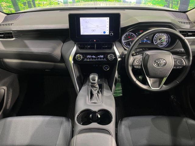 ハリアー Ｓ　４ＷＤ　バックカメラ　セーフティセンス　レーダークルーズ　禁煙車　コーナーセンサー　スマートキー　ＬＥＤヘッド　８型ディスプレイオーディオ　ＥＴＣ２．０　オートハイビーム　車線逸脱警報　オートライト（2枚目）