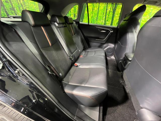 ＲＡＶ４ アドベンチャー　４ＷＤ　パノラマルーフ　純正９型ＳＤナビ　バックカメラ　寒冷地仕様　セーフティセンス　レーダークルーズ　禁煙車　合皮シート　前席シートエアコン　パワーシート　スマートキー　ＬＥＤヘッド　ＥＴＣ（9枚目）
