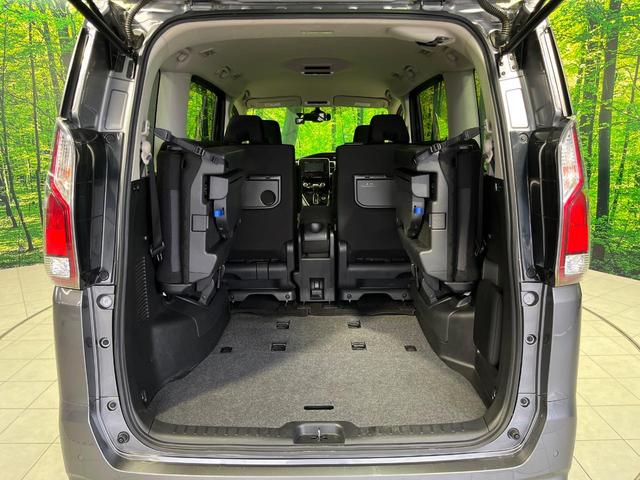 セレナ ＸＶ　４ＷＤ　両側電動スライドドア　ＳＤナビ　バックカメラ　インテリジェントエマージェンシーブレーキ　禁煙車　ドラレコ　コーナーセンサー　スマートキー　ＥＴＣ　クルーズコントロール　車線逸脱警報（11枚目）