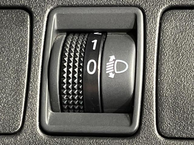 セレナ ＸＶ　４ＷＤ　両側電動スライドドア　ＳＤナビ　バックカメラ　インテリジェントエマージェンシーブレーキ　禁煙車　ドラレコ　コーナーセンサー　スマートキー　ＥＴＣ　クルーズコントロール　車線逸脱警報（40枚目）