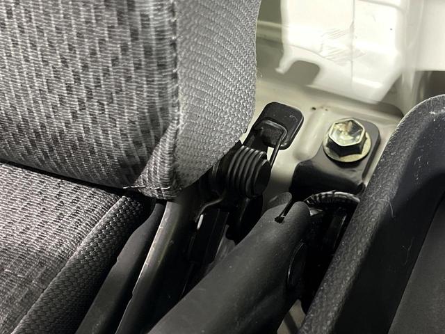 ハイゼットトラック ジャンボＳＡＩＩＩｔ　パートタイム４ＷＤ　スマートアシスト３　禁煙車　エアコン　車線逸脱警報（33枚目）
