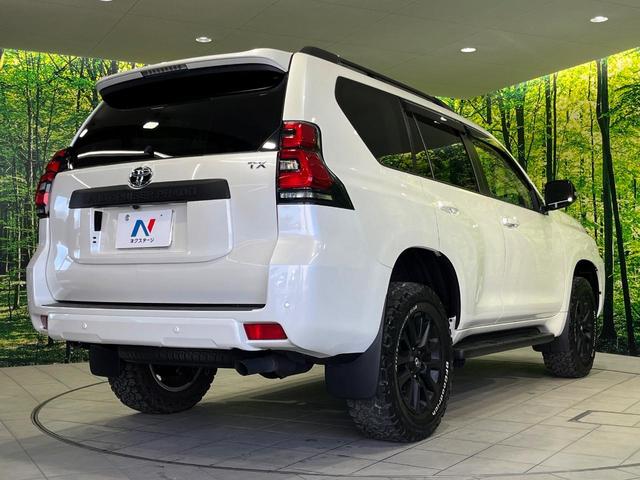 ランドクルーザープラド TX Lパッケージ マットブラックエディション 4WD 7人乗り ムーンルーフ 9型メモリーナビ バックカメラ 寒冷地仕様 セーフティセンス レーダークルーズ 禁煙車 シートベンチレーション パワーシート ドラレコ コーナーセンサー ETC2.0(18枚目)