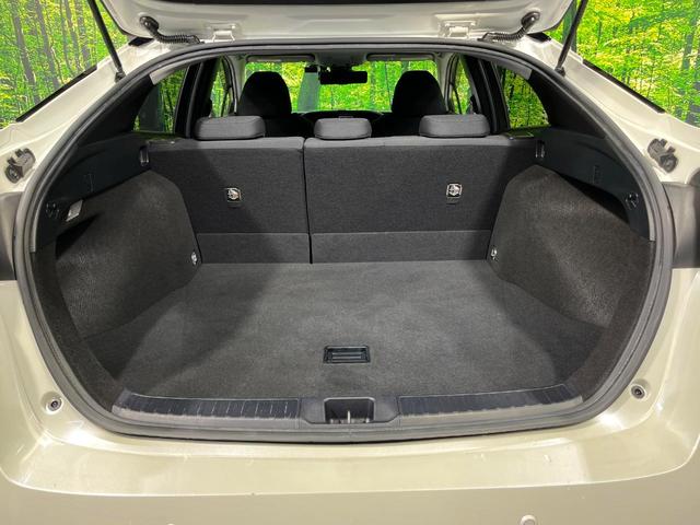 プリウス A 4WD 前期 サンルーフ 9型SDナビ バックカメラ セーフティセンスP レーダークルーズ 禁煙車 ドラレコ コーナーセンサー スマートキー LEDヘッド ETC2.0 オートハイビーム オートライト(52枚目)
