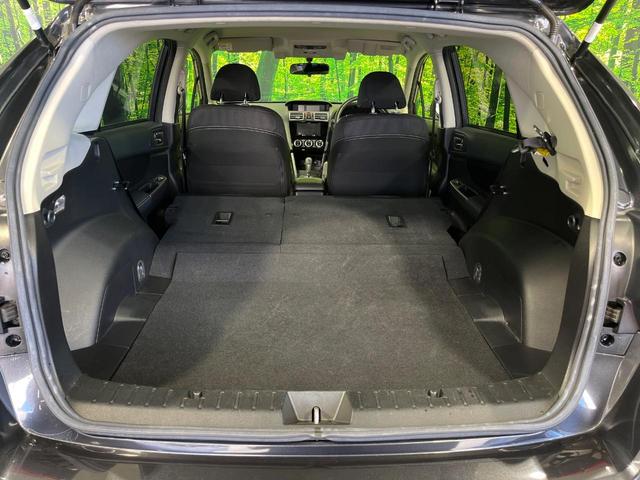 インプレッサスポーツ ２．０ｉアイサイト　４ＷＤ　純正ＳＤナビ　バックカメラ　アイサイトＶｅｒ３　レーダークルーズ　禁煙車　ビルトインＥＴＣ　車線逸脱警報　オートライト　オートエアコン　純正１６インチアルミ　Ｂｌｕｅｔｏｏｔｈ（10枚目）