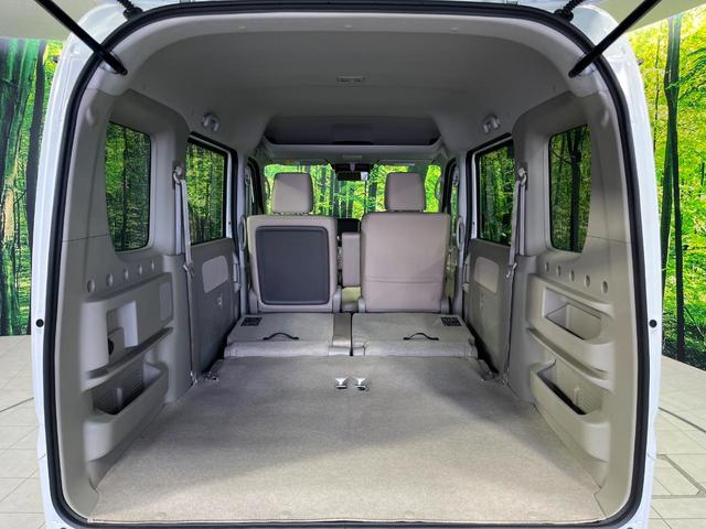 エブリイワゴン PZターボスペシャル 4WD 届出済未使用車 両側電動スライド セーフティサポート シートヒーター クリアランスソナー スマートキー LEDヘッド オートハイビーム 車線逸脱警報 誤発進抑制機能 オートライト フォグライト(8枚目)