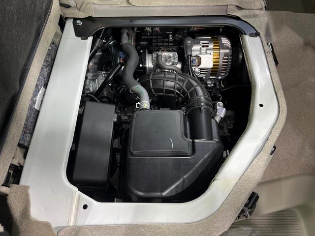 エブリイワゴン PZターボスペシャル 4WD 届出済未使用車 両側電動スライド セーフティサポート シートヒーター クリアランスソナー スマートキー LEDヘッド オートハイビーム 車線逸脱警報 誤発進抑制機能 オートライト フォグライト(18枚目)