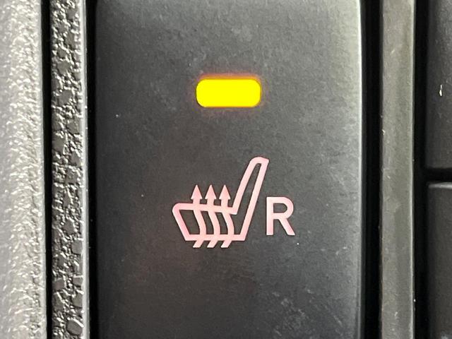 タント カスタムRS トップエディションSAIII 4WD 両側電動スライド SDナビ バックカメラ スマートアシストIII 禁煙車 ハーフレザーシート シートヒーター クリアランスソナー スマートキー LEDヘッド ETC オートハイビーム(7枚目)