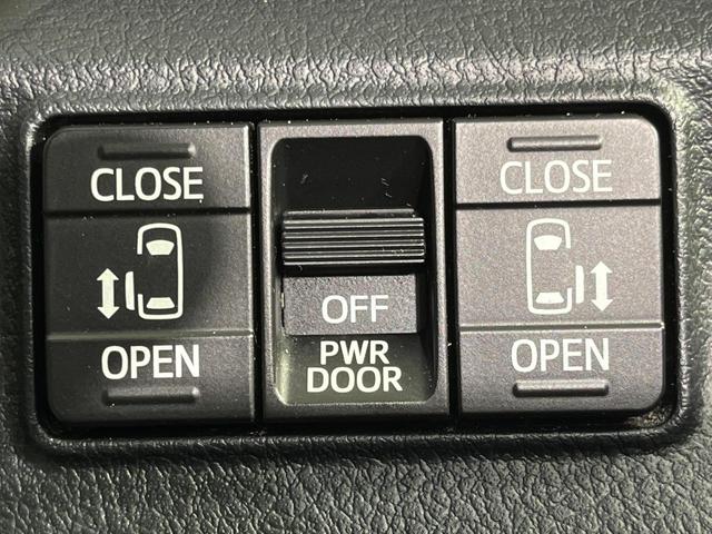 シエンタ Ｇ　クエロ　４ＷＤ　両側電動スライドドア　純正９型ＳＤナビ　全周囲カメラ　トヨタセーフティセンス　禁煙車　ハーフレザーシート　ドラレコ　コーナーセンサー　スマートキー　ＬＥＤヘッド　ＥＴＣ　オートハイビーム（3枚目）