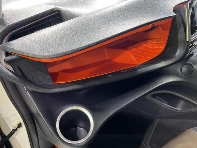 シエンタ Ｇ　クエロ　４ＷＤ　両側電動スライドドア　純正９型ＳＤナビ　全周囲カメラ　トヨタセーフティセンス　禁煙車　ハーフレザーシート　ドラレコ　コーナーセンサー　スマートキー　ＬＥＤヘッド　ＥＴＣ　オートハイビーム（55枚目）