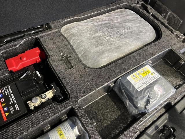 オーラ G FOUR レザーエディション 4WD 9型コネクトナビ 全周囲カメラ BOSEサウンドシステム インテリジェントエマージェンシーブレーキ プロパイロット 禁煙車 黒革シート シートヒーター コーナーセンサー スマートキー ETC(47枚目)