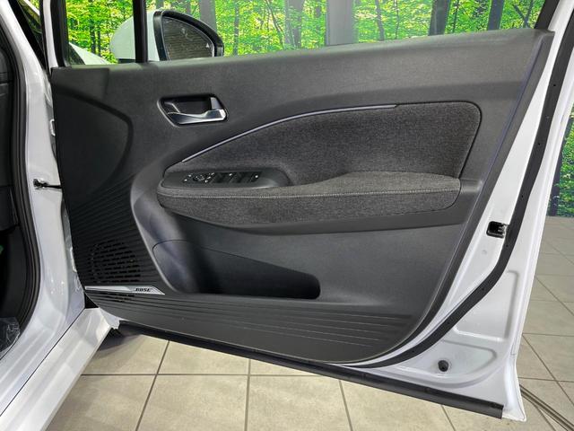 オーラ G FOUR レザーエディション 4WD 9型コネクトナビ 全周囲カメラ BOSEサウンドシステム インテリジェントエマージェンシーブレーキ プロパイロット 禁煙車 黒革シート シートヒーター コーナーセンサー スマートキー ETC(50枚目)