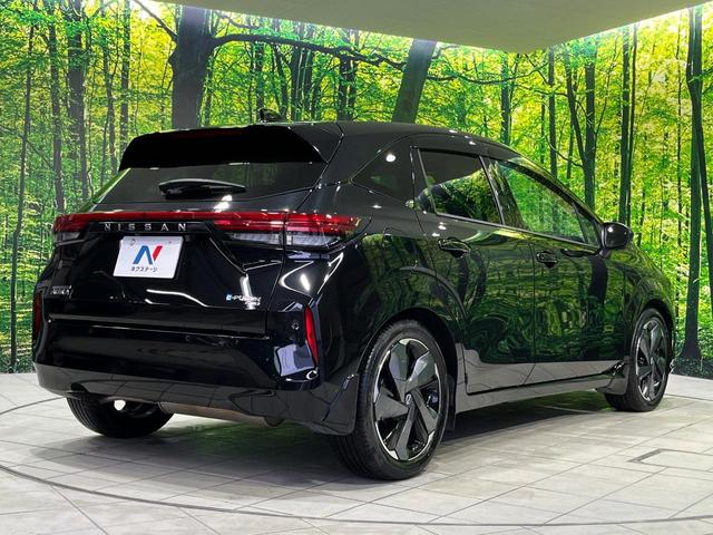 オーラ G FOUR レザーエディション 4WD 純正9インチナビ 全周囲カメラ BOSEサウンド インテリジェントエマージェンシーブレーキ レーダークルーズ 禁煙車 レザーシート ドラレコ コーナーセンサー ETC2.0(17枚目)