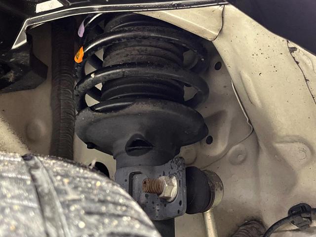 スペーシアカスタム ハイブリッドXSターボ 4WD SDナビ セーフティサポート 禁煙車 ハーフレザーシート ドラレコ コーナーセンサー クルコン スマートキー LEDヘッド ETC オートハイビーム 車線逸脱警報 オートライト(20枚目)