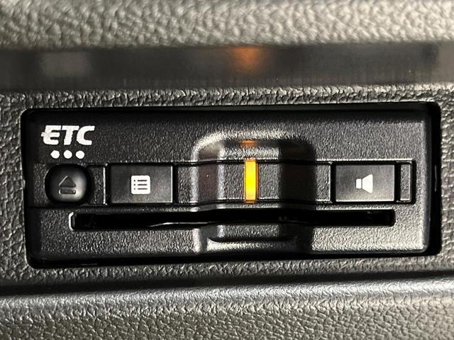 スペーシアギア ハイブリッドＸＺ　ターボ　４ＷＤ　両側電動スライドドア　スズキセーフティサポート　アダプティブクルーズ　禁煙車　コーナーセンサー　スマートキー　ＬＥＤヘッド　ビルトインＥＴＣ　オートハイビーム　オートライト　オートエアコン（7枚目）