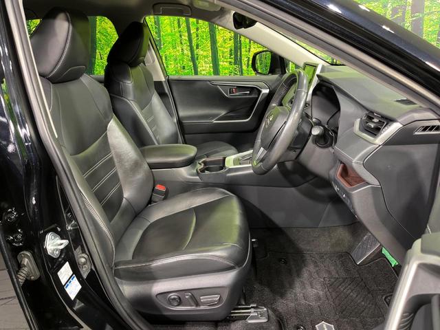 RAV4 G 4WD 純正SDナビ バックカメラ トヨタセーフティセンス レーダークルーズ 禁煙車 電動リアゲート パワーシート ドラレコ コーナーセンサー スマートキー LEDヘッド ビルトインETC(8枚目)