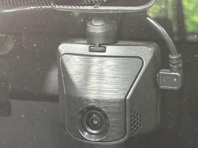 アクア Sスタイルブラック 純正SDナビ バックカメラ セーフティセンスC 禁煙車 ドラレコ コーナーセンサー スマートキー LEDヘッド ビルトインETC オートハイビーム 車線逸脱警報 オートライト オートエアコン(6枚目)