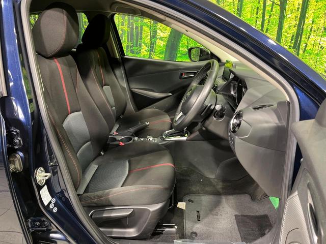 デミオ XDツーリング 4WD マツダコネクトナビ バックカメラ スマートシティブレーキサポート 禁煙車 スマートキー LEDヘッド ビルトインETC クルコン オートハイビーム 車線逸脱警報 オートライト オートエアコン(8枚目)