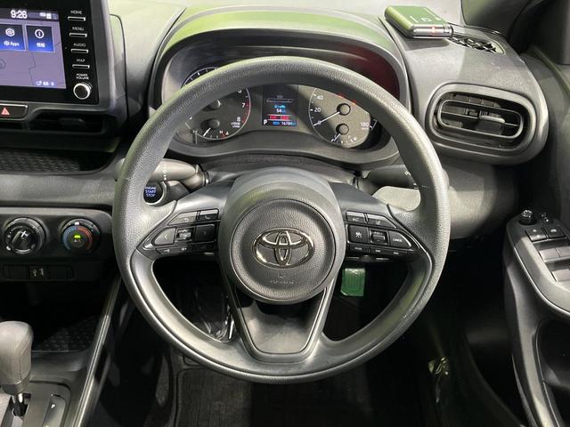 ヤリス X 4WD 純正ナビ バックカメラ 寒冷地仕様 トヨタセーフティセンス レーダークルーズ 禁煙車 スマートキー ETC オートハイビーム オートライト Bluetooth再生 車線逸脱警報(11枚目)