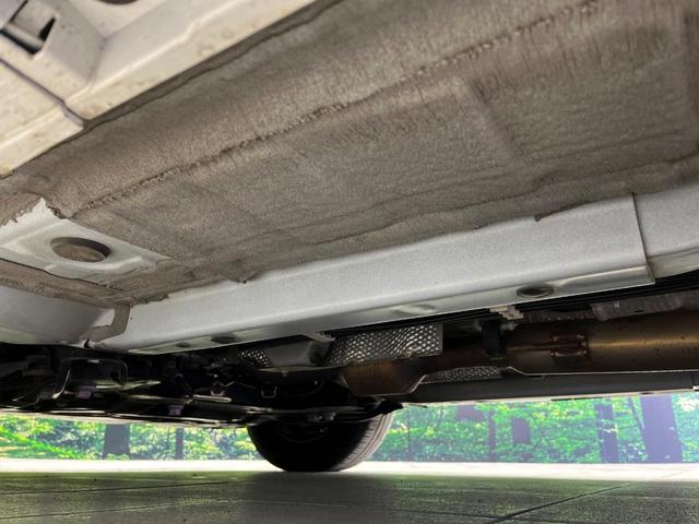 ヤリス X 4WD 純正ナビ バックカメラ 寒冷地仕様 トヨタセーフティセンス レーダークルーズ 禁煙車 スマートキー ETC オートハイビーム オートライト Bluetooth再生 車線逸脱警報(22枚目)