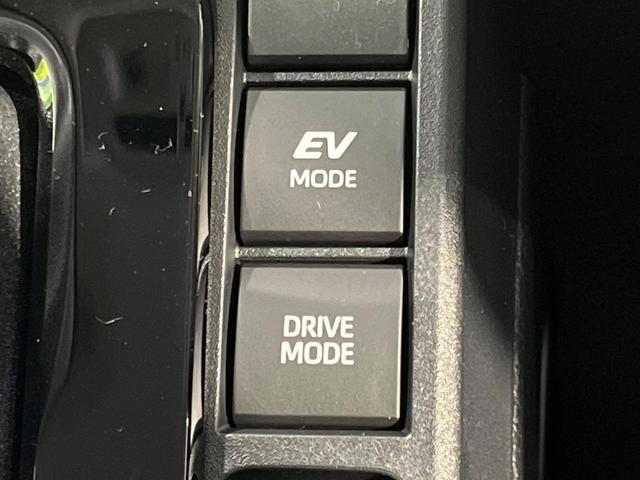 シエンタ ハイブリッドＺ　登録済未使用車　両側電動スライドドア　１０．５型純正ディスプレイオーディオ＋　全周囲カメラ　セーフティセンス　レーダークルーズ　禁煙車　コーナーセンサー　レーンキープ　スマートキー　ＬＥＤヘッド（28枚目）