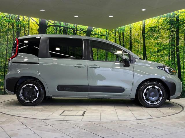 シエンタ ハイブリッドＺ　登録済未使用車　両側電動スライドドア　１０．５型純正ディスプレイオーディオ＋　全周囲カメラ　セーフティセンス　レーダークルーズ　禁煙車　コーナーセンサー　レーンキープ　スマートキー　ＬＥＤヘッド（48枚目）