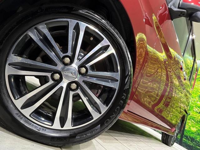 タント カスタムＲＳ　トップエディションＳＡ　４ＷＤ　ターボ　両側電動スライドドア　８型ＳＤナビ　バックカメラ　スマートアシスト　禁煙車　ドラレコ　スマートキー　ＬＥＤヘッド　ＥＴＣ　オートライト　オートエアコン　純正１５インチアルミ（12枚目）