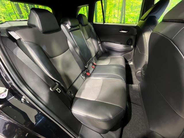 カローラクロス ハイブリッド　Ｚ　４ＷＤ　パノラマルーフ　純正１０．５型ディスプレイ　全周囲カメラ　トヨタチームメイト　寒冷地仕様　セーフティセンス　レーダークルーズ　禁煙車　パワーバックドア　ハーフレザーシート　前席シートヒーター（9枚目）