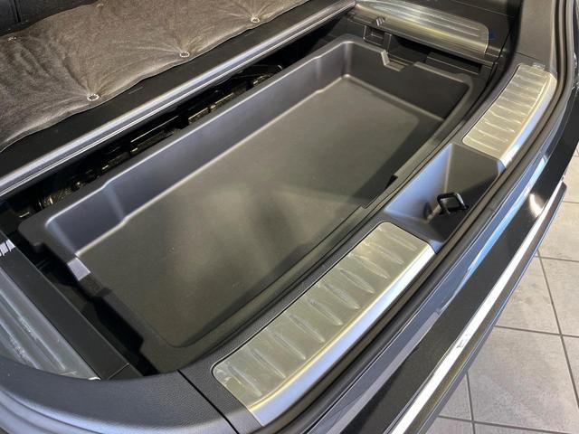 ハリアーハイブリッド Z 4WD 純正12.3型ディスプレイ 全周囲カメラ JBLサウンドシステム 寒冷地仕様 セーフティセンス レーダークルーズ 禁煙車 パワーバックドア ハーフレザーシート 運転席パワーシート ドラレコ(65枚目)