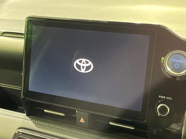 ヴォクシー ハイブリッドＳ－Ｚ　４ＷＤ　両側電動スライド　純正１０．５型ディスプレイ　フリップダウン　全周囲カメラ　トヨタチームメイト　寒冷地セット　ＡＣ１００Ｖ電源　セーフティセンス　レーダークルーズ　禁煙車　パワーバックドア（4枚目）