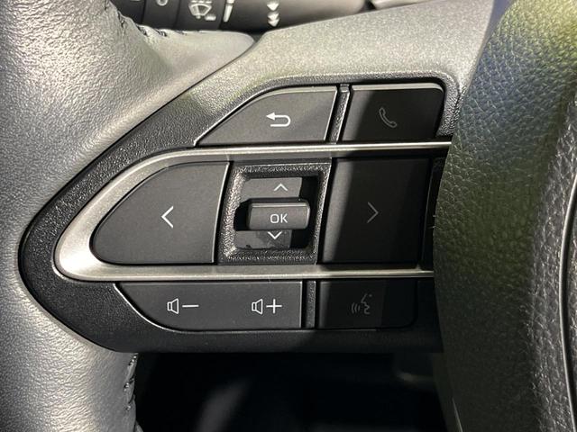 ヴォクシー ハイブリッドＳ－Ｚ　４ＷＤ　両側電動スライド　純正１０．５型ディスプレイ　フリップダウン　全周囲カメラ　トヨタチームメイト　寒冷地セット　ＡＣ１００Ｖ電源　セーフティセンス　レーダークルーズ　禁煙車　パワーバックドア（55枚目）