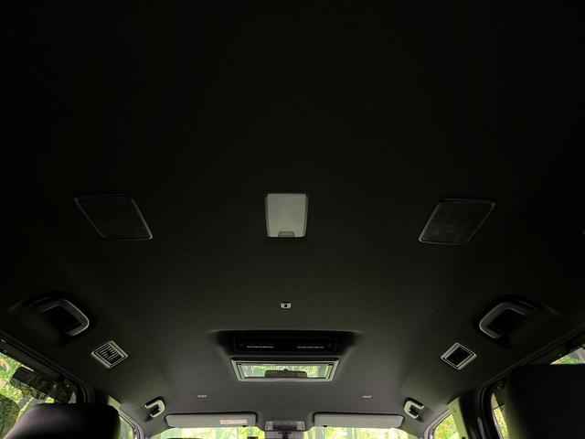 ヴォクシー ハイブリッドＳ－Ｚ　４ＷＤ　両側電動スライド　純正１０．５型ディスプレイ　フリップダウン　全周囲カメラ　トヨタチームメイト　寒冷地セット　ＡＣ１００Ｖ電源　セーフティセンス　レーダークルーズ　禁煙車　パワーバックドア（62枚目）