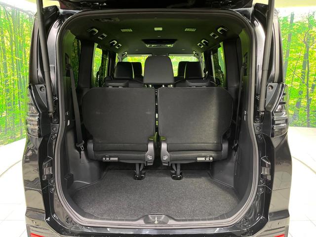 ヴォクシー ハイブリッドＳ－Ｚ　４ＷＤ　両側電動スライド　純正１０．５型ディスプレイ　フリップダウン　全周囲カメラ　トヨタチームメイト　寒冷地セット　ＡＣ１００Ｖ電源　セーフティセンス　レーダークルーズ　禁煙車　パワーバックドア（63枚目）