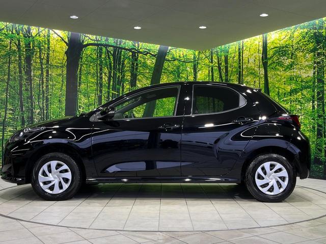 ヤリス Ｘ　４ＷＤ　ＳＤナビ　バックカメラ　寒冷地仕様　トヨタセーフティセンス　レーダークルーズ　禁煙車　コーナーセンサー　スマートキー　ＥＴＣ　オートライト　ＣＤ　ＤＶＤ再生　フルセグ（42枚目）