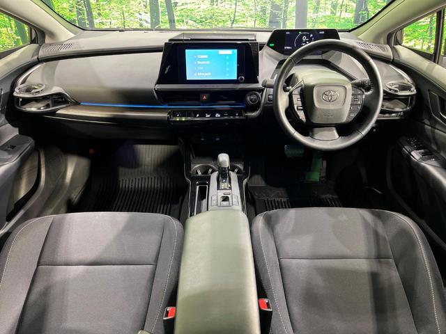プリウス G 4WD 純正8型ディスプレイオーディオ 全周囲カメラ 寒冷地仕様 トヨタセーフティセンス 100V電源 レーダークルーズ 禁煙車 ドラレコ コーナーセンサー スマートキー LEDヘッド ETC2.0(2枚目)