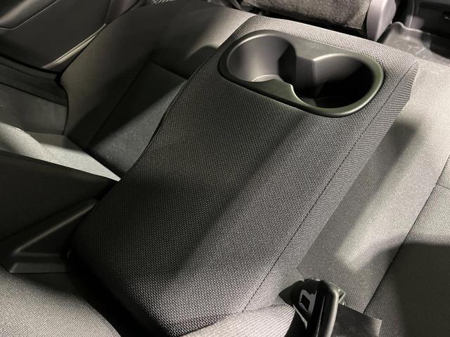 プリウス G 4WD 純正8型ディスプレイオーディオ 全周囲カメラ 寒冷地仕様 トヨタセーフティセンス 100V電源 レーダークルーズ 禁煙車 ドラレコ コーナーセンサー スマートキー LEDヘッド ETC2.0(64枚目)