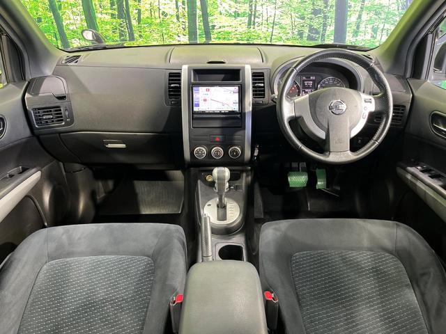 エクストレイル 20Xtt 4WD SDナビ 禁煙車 スマートキー HIDヘッド ETC クルコン オートライト オートエアコン 純正18インチアルミ CD/DVD再生 地デジ 革巻きステアリング フォグライト(2枚目)