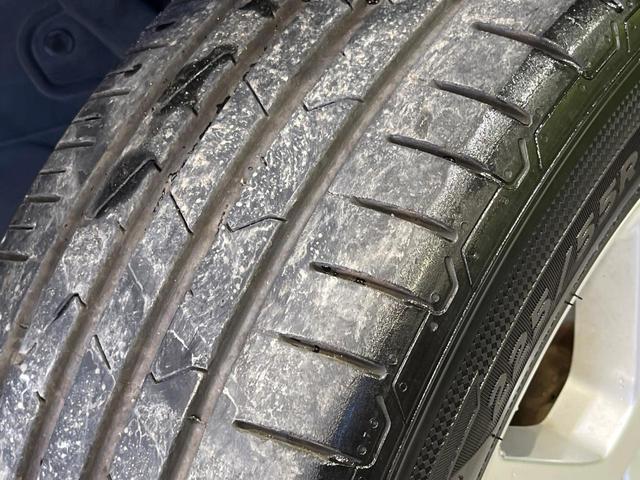 エクストレイル 20Xtt 4WD SDナビ 禁煙車 スマートキー HIDヘッド ETC クルコン オートライト オートエアコン 純正18インチアルミ CD/DVD再生 地デジ 革巻きステアリング フォグライト(29枚目)