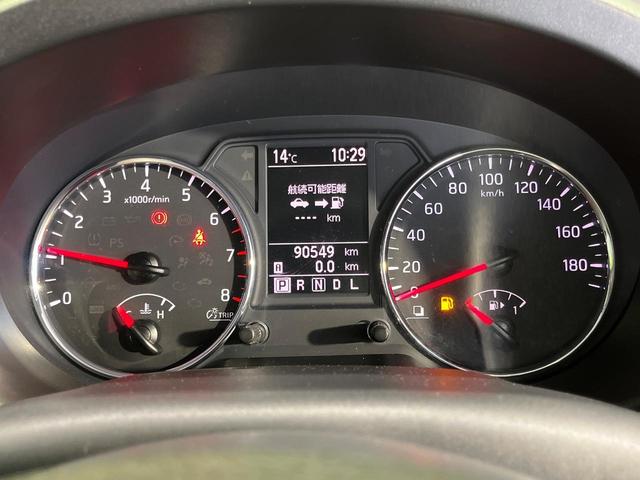 エクストレイル 20Xtt 4WD SDナビ 禁煙車 スマートキー HIDヘッド ETC クルコン オートライト オートエアコン 純正18インチアルミ CD/DVD再生 地デジ 革巻きステアリング フォグライト(32枚目)