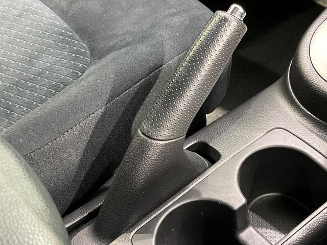 エクストレイル 20Xtt 4WD SDナビ 禁煙車 スマートキー HIDヘッド ETC クルコン オートライト オートエアコン 純正18インチアルミ CD/DVD再生 地デジ 革巻きステアリング フォグライト(39枚目)